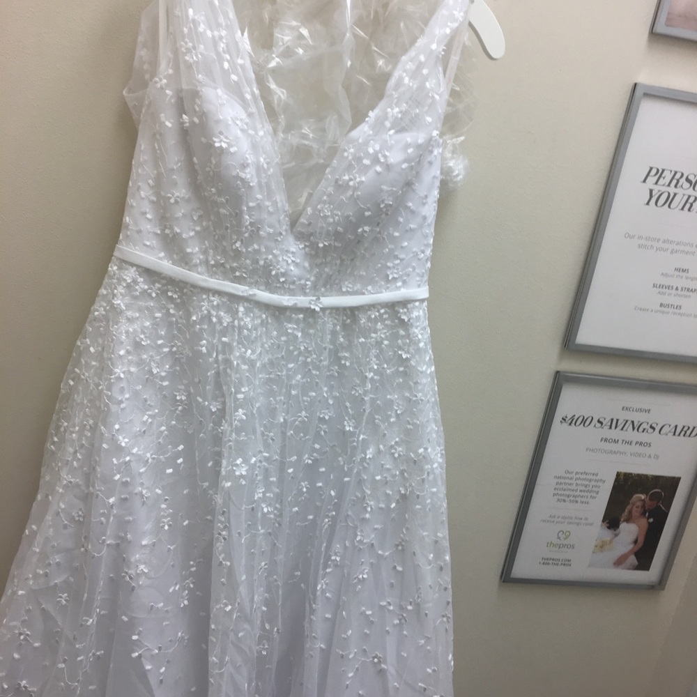 Melissa Sweet 3D Floral Wedding Dress 💕 RARE White!! - Picture 2 of 7
